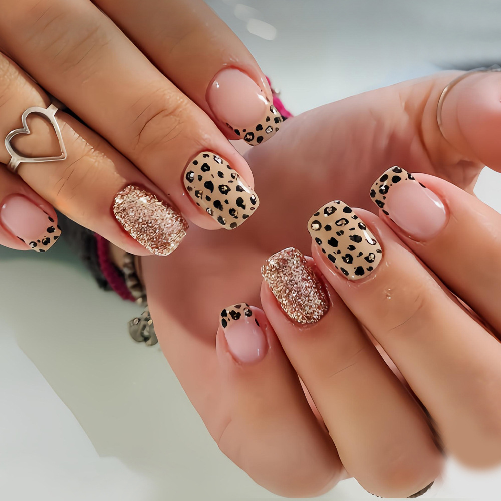 Nail Art Fake Nails - Short long fake nails for women